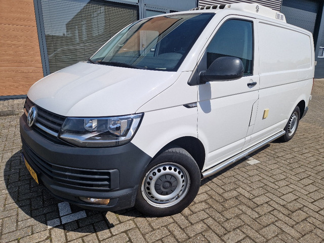 volkswagen-transporter-2.0-tdi-dag-nacht-koeling-stekker-airco-cruise-220v-trekhaak-highline-nieuwe-motor-euro6-koelwagen