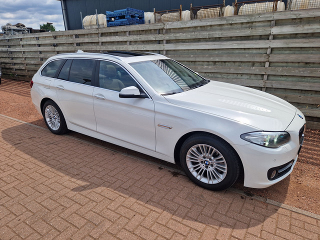 bmw-5-serie-touring-528xi-executive-panoramadak