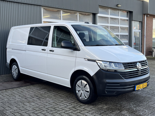 volkswagen-transporter-2.0-tdi-l2h1-30-dc-airco-cruise-controle-telefoonverbinding-trekhaak-2200kg-trekgewicht-apple-carplay-navigatiesysteem-schuifdeu