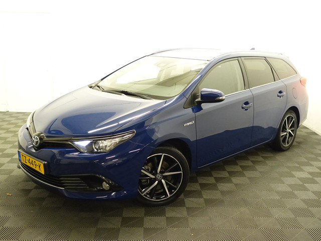 toyota-auris-touring-sports-1.8-hybrid-dynamic-aut--lane-assist--navi--camera--clima--park-assist--cruise