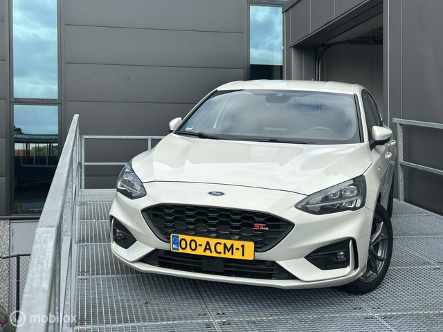 ford-focus-1.5-ecoboost-st-line