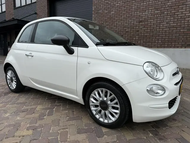 fiat-500-1.2-young---navigatie---4-cilinders---1e-eigenaar---cruise-control---rekeningen-onderhoud-volledig-aanwezig