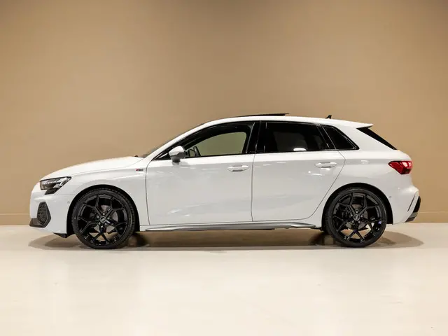 audi-a3-sportback-35-tfsi-2x-s-line-edition---150pk---maxton---panorama-dak---sonos---achteruitrij-camera--