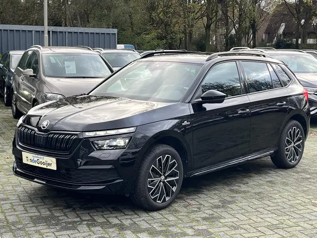 skoda-kamiq-1.5-tsi-dsg-act-monte-carlo---panoramadak---el.-trekhaak---standkachel-