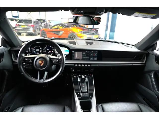 porsche-911-3.0-carrera-pdk8-innodrive---panoramadak---adapt.cruise---krijt-stiksels---camera---licht-design---stuurbekrachtiging-plus---spo