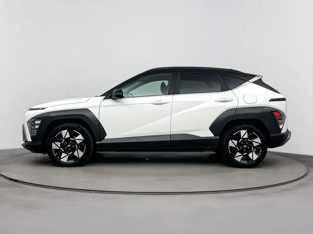 hyundai-kona-1.6-gdi-hev-premium---adaptive-cruise---elektrische-stoelen-incl-memory---stoel-stuur-verwarming--verkoeling---360-camera--