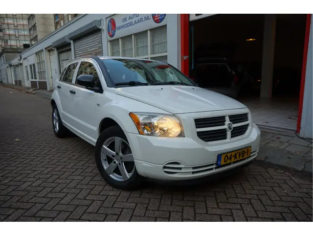 dodge-caliber-2.0-sxt-automaat---trekhaak---sportvelgen---nap---goed-onderhouden--