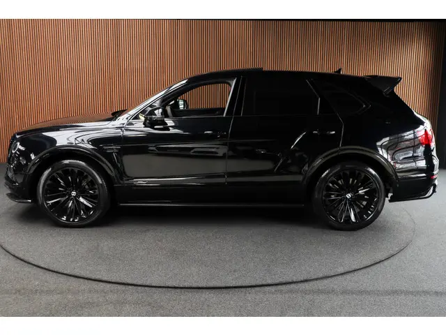 bentley-bentayga-6.0-w12-speed-hud-massage-panodak-leer-acc-keyless-360-camera-elektr.-achterklep-luchtvering-alcantara-hemelbekleding-elektr.-ve