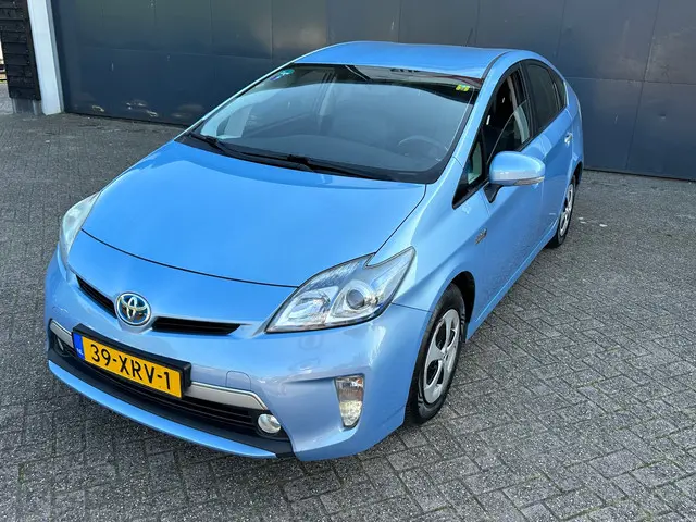 toyota-prius-1.8-plug-in-aspiration