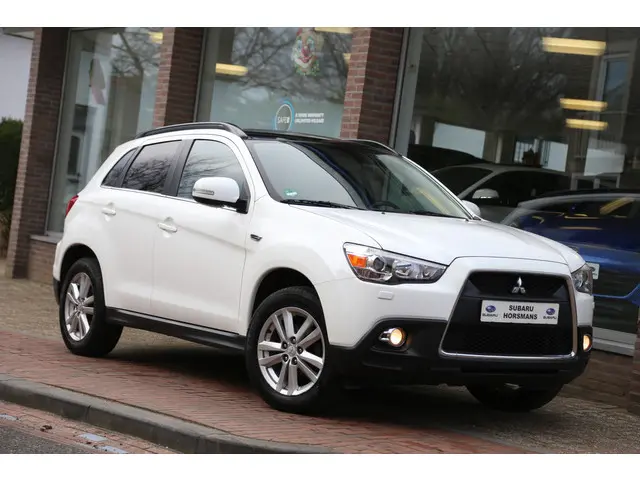 mitsubishi-asx-1.6-intense-cleartec-panorama-xenon