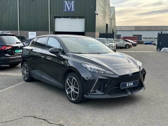 mg-mg4-64-kwh-luxury-long-range---soh-97-18.000km----dealer-onderhouden--7-jaar-garantie-bij-mg--super-complete-auto--rondomzicht-came