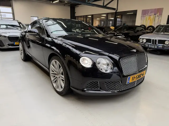 bentley-continental-gt-6.0-w12-576-pk-achteruitrijcamera-20-inch-stoelverwarming-en-ventilatie-top-onderhouden-nederlandse-auto-