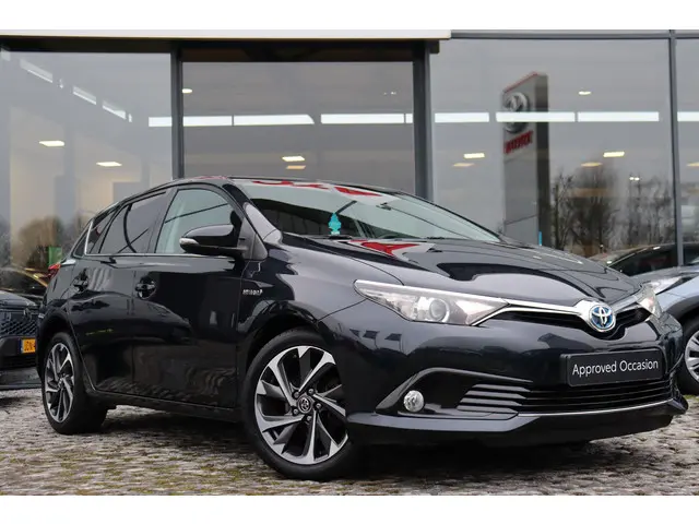 toyota-auris-1.8-hybrid-dynamic--navi--climate-control--parkeercamera--lm-velgen--bluetooth.