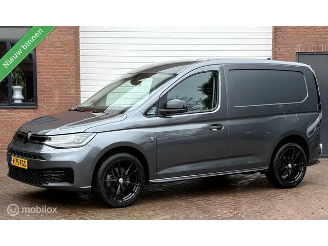 volkswagen-caddy-cargo-2.0-tdi-style-digi-dash-apple-camera-pdc