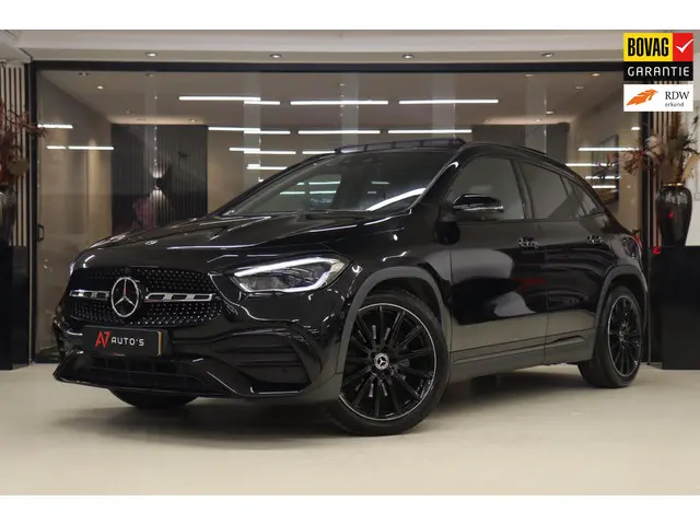 mercedes-benz-gla-250-4matic-amg-line-pano-hud-carplay-acc-vol