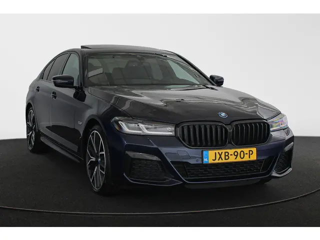 bmw-5-serie-545e-xdrive-m-sport-harman-kardon-schuif--kanteldak-achterasbesturing-20-soh-98