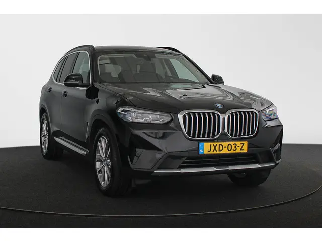 bmw-x3-xdrive30e-soh-99-sportstoelen-stoelverwarming-19-achteruitrijcamera