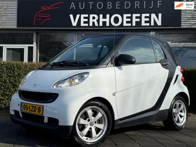 smart-fortwo-coup-1.0-mhd-pure---automaat---airco---apk-tot-02-2027---xenon--