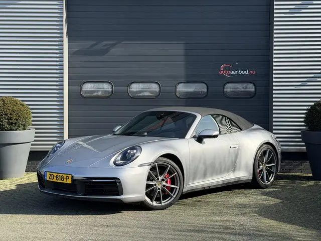 porsche-911-cabrio-3.0-carrera-s-450pk---sport-chrono---sport-uitlaat---360-camera---stoelventilatie-verwarming---dab--