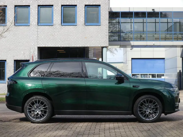 leapmotor-c10-design-69.9-kwh---stuur--stoelverwarming---navigatie---360-camera