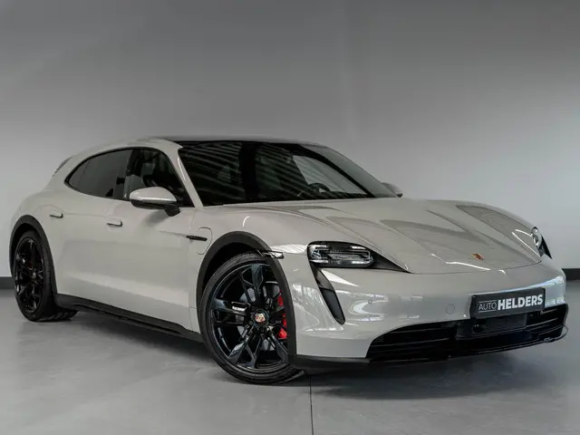 porsche-taycan-cross-turismo-4-93-kwh-pano-matrix-21