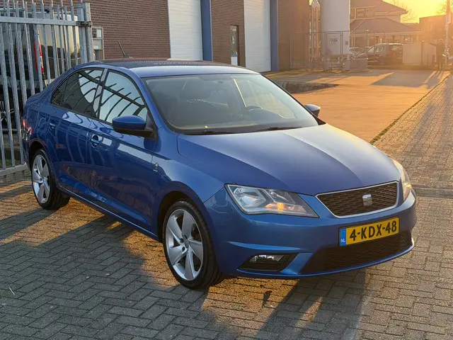 seat-toledo-1.2-tsi-businessline-high-nl-auto-nap-2e-eigenaar--navi-l-cruise-l-trekhaak-l-pdc-l-topstaat-l-dealer-oh-