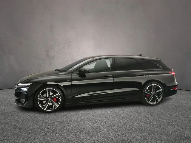 audi-a6-avant-e-tron-s-edition-83-kwh---luchtvering---adaptive-cruise-control---s-line---optiek-zwart---360-camera---navigatie---elektrische-achterkl