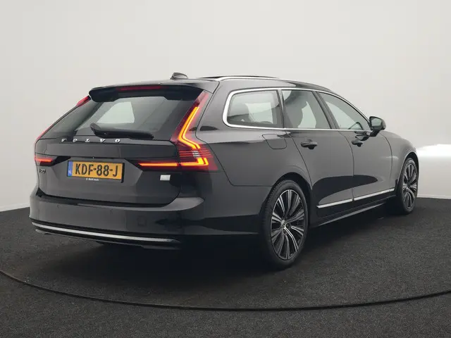 volvo-v90-t6-awd-ultimate-bright-phev-350pk-long-range---panodak---adaptive-cruise---camera---harman---kardon---lederen-sportstoelen-memor