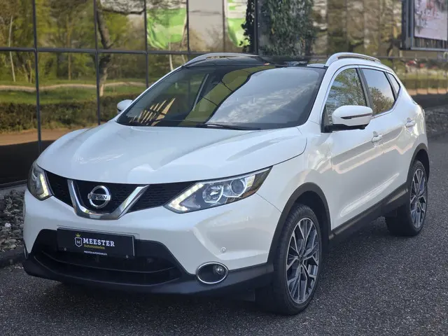 nissan-qashqai-1.2-tekna--pano-navi-stoelverw