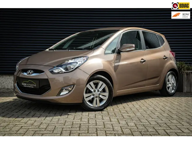 hyundai-ix20-1.6i-i-motion---cruise---clima---trekhaak---pdc---stoelverw.---metalic---1e-eig.--