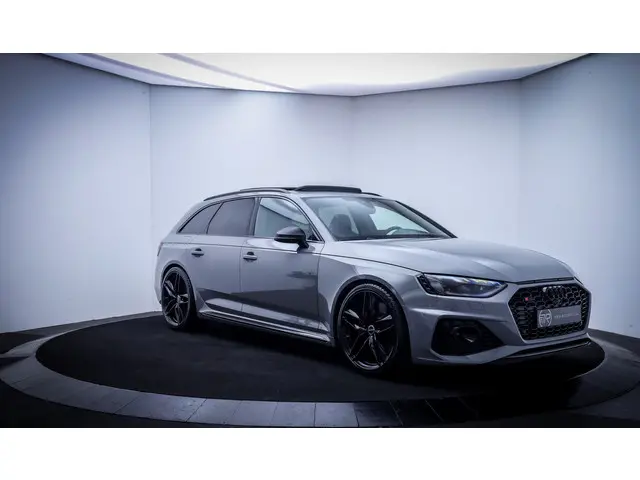 audi-rs4-avant-2.9tfsi-450pk-quattro-pano---bo---rs-zetels---cam.---memory---head-up---stoelverw---acc---blindspot---elek-trekhaak---lmv