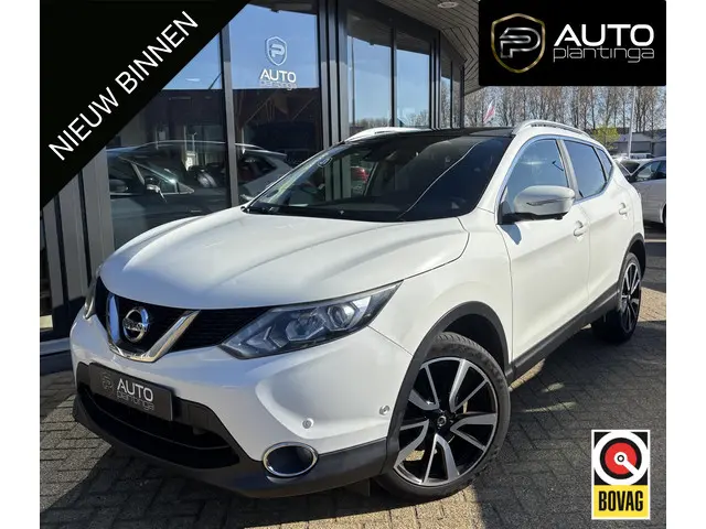 nissan-qashqai-1.2-acenta-116pk---nette-staat---onderhoudshistorie---360-camera---pano---stoelverwarming---lederen-bekleding--