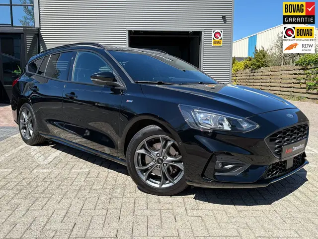 ford-focus-wagon-1.0-ecoboost-st-line-automaat-weinig-km