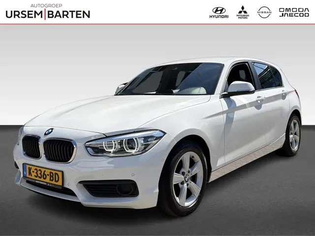 bmw-1-serie-118i-executive-automaat-incl.-stoelverwarming---lederen-stoelen--parkeersensoren---navigatie