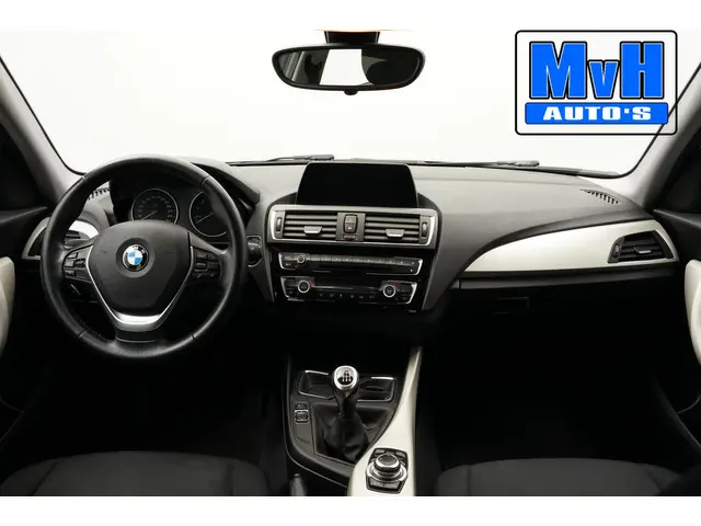 bmw-1-serie-116i-essential-1e.eigenaar-navi-cruise-clima-nap