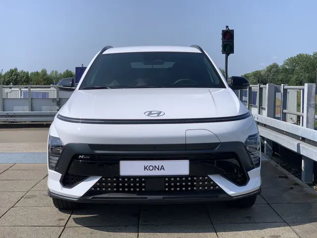 hyundai-kona-electric-n-line-business-64.8-kwh-volledig-elektrish--fiscaal-aantrekkelijk--navigatie-en-360-graden-camera-uit-voorraad-leverba