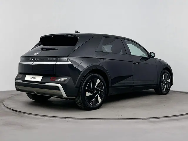 hyundai-ioniq-5-long-range-pure-edition-84-kwh---nieuw---snel-leverbaar--