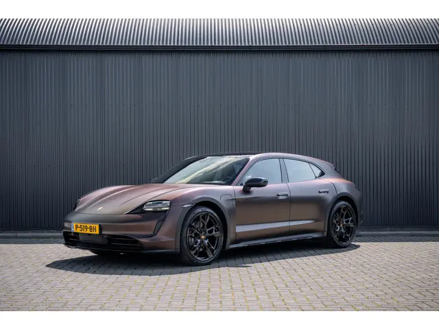 porsche-taycan-cross-turismo-4---93kwh---soh-91---luchtvering---panoramdak