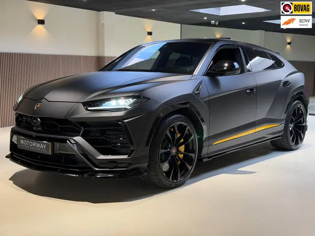 lamborghini-urus-4.0-v8-pano-bo-ceramic-full-ppf-hud-massage