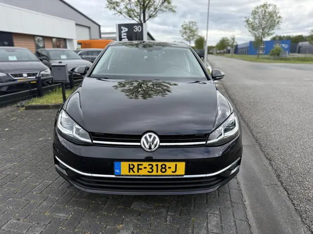 volkswagen-golf-1.4-tsi-highline-bussiness-r-automaat-navi-trekhaak-cruise