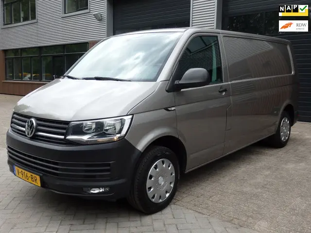 volkswagen-transporter-2.0-tdi-l2h-trendline-automaat-150-pk-airco-navi-cruise-pdc