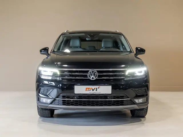 Volkswagen Tiguan Allspace 1.5 TSI Highline 7pers. 150pk Panoramadak Trekhaak Leder