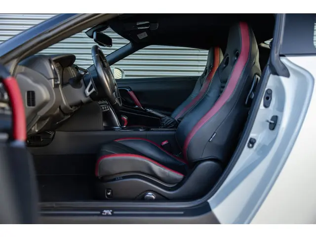 Nissan GT-R 3.8 V6 Black Edition MY12 550pk
