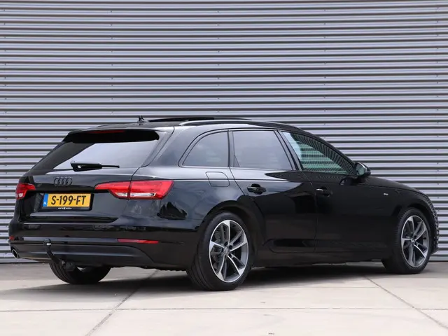 audi-a4-avant-1.4-tfsi-sport-s-line-panodakstoelverw.trekhaak