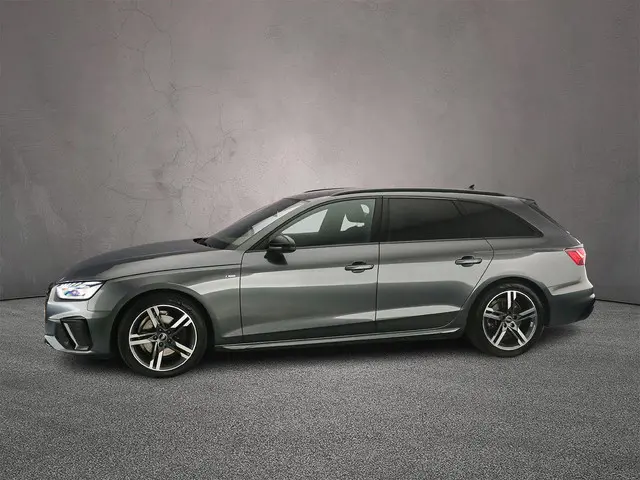 audi-a4-avant-35-tfsi-s-edition-competition---adaptive-cruise-control---elektrische-achterklep---navigatie---achteruitrijcamera---optiek