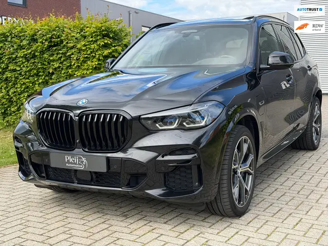 bmw-x5-xdrive45e-high-executive
