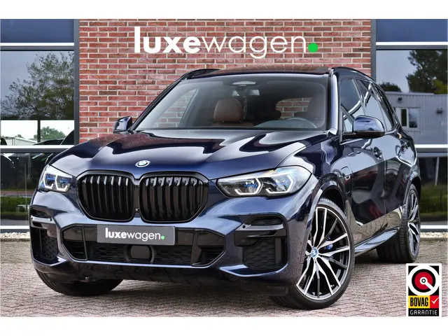 bmw-x5-xdrive45e-m-sport-skylounge-trekh-acc-4ws-360-comf-zetel-22inch