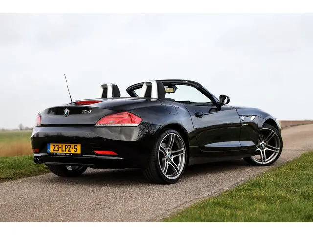 bmw-z4-roadster-2.5-6-cilinder--leder--navi--19-inch
